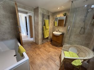 Family Bathroom- click for photo gallery